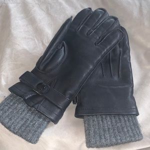 Daniel Hayes Gloves size L slight imperfection on left top fits like an 8